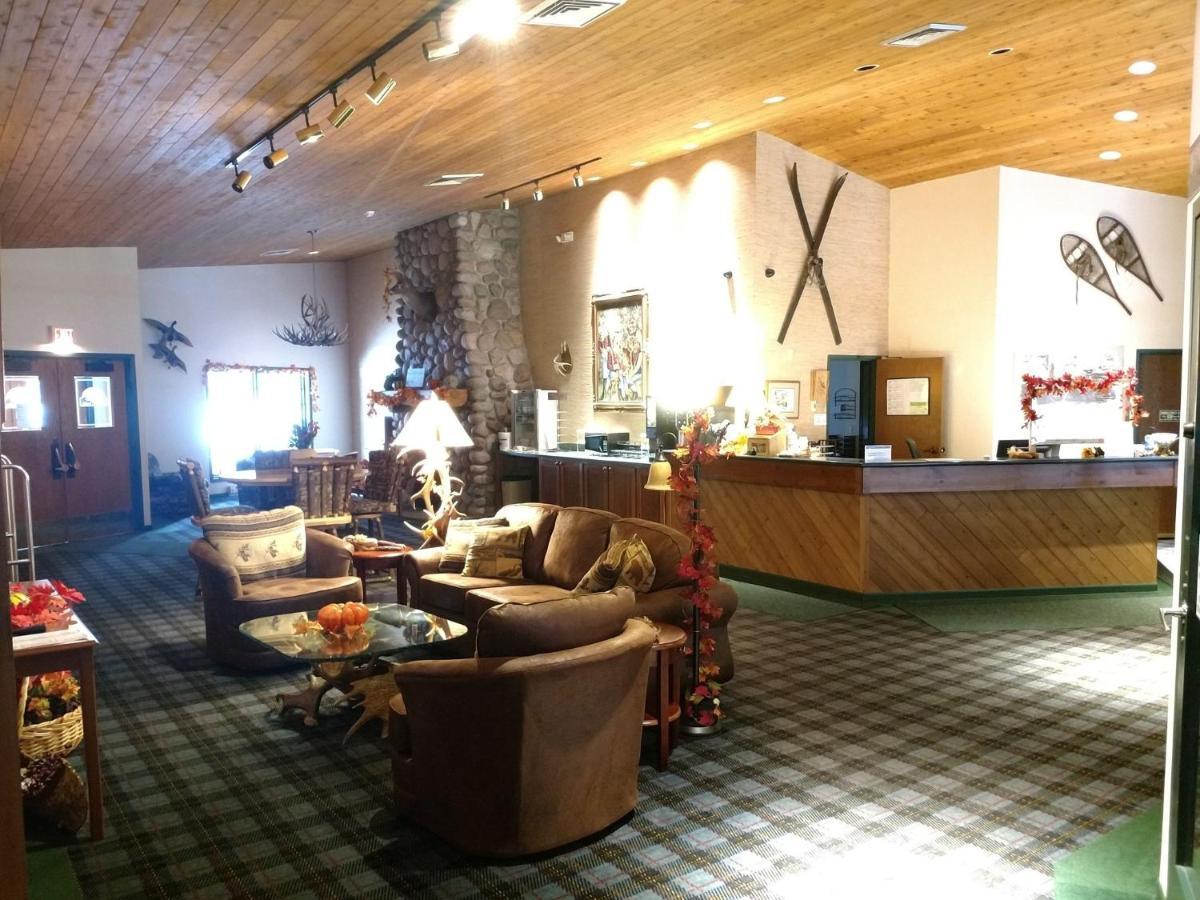 Whitetail Lodge Saint Germain Exterior foto